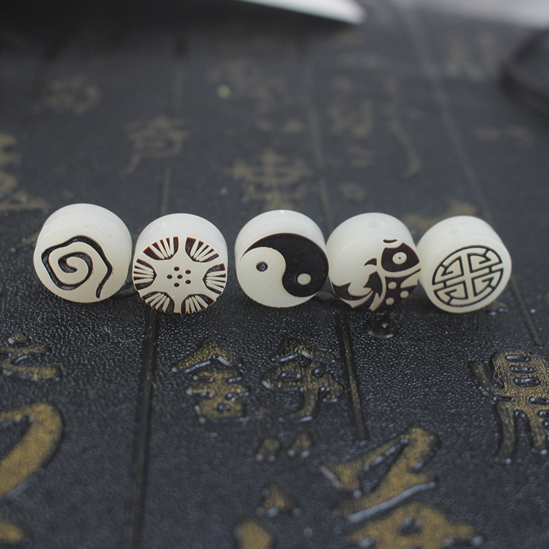 Imitación de marfil, tallado en piel, auspicioso y seguro, imitación de bergamota blanca, accesorios de cuentas sueltas de nubes traseras de loto