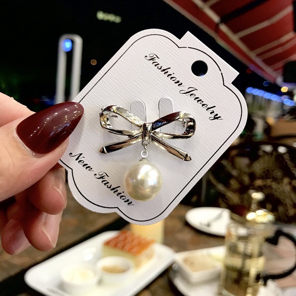 Broche de perlas broche anti-exposición ramillete ropa con hebilla de pecho pin coreano nueva fábrica creativa al por mayor