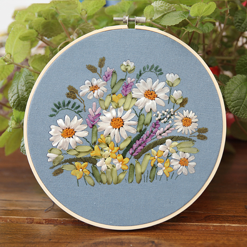 Bordado material de bricolaje Paquete de estilo europeo tridimensional hecho a mano de producción creativa adulto principiante entrada tela cinta bordado colgante pintura