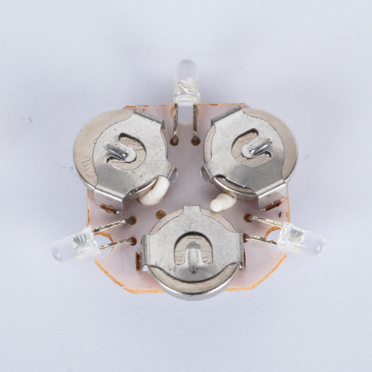 厂家直销批发LED灯珠直插灯泡飞碟奶片led多色灯泡16多彩高亮节能