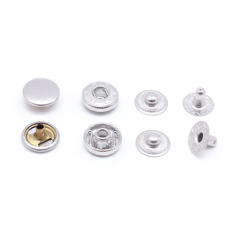 四合扣 现货供应白呖色铜的12.5MM四合扣   雨衣扣 大白扣