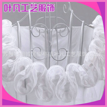 厂家供应纯白雪纺布打绉皱盘花 雪纺波浪花边