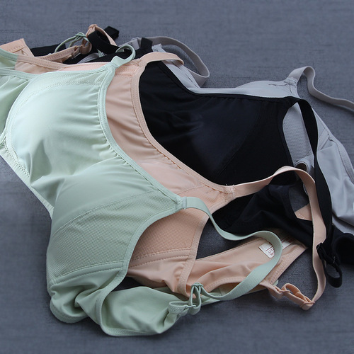 Anti-peeking Strapless Bra for Women Without Steel Wire Thin High School University Student Girl Bra Gathered Lady Bra 