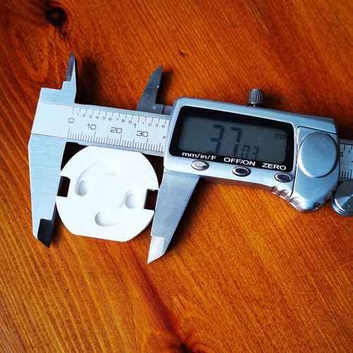 European Standard European Specification German Children's Safety Anti-electric Shock Socket Power Protection Cover Spring Plate Plugs Covers 