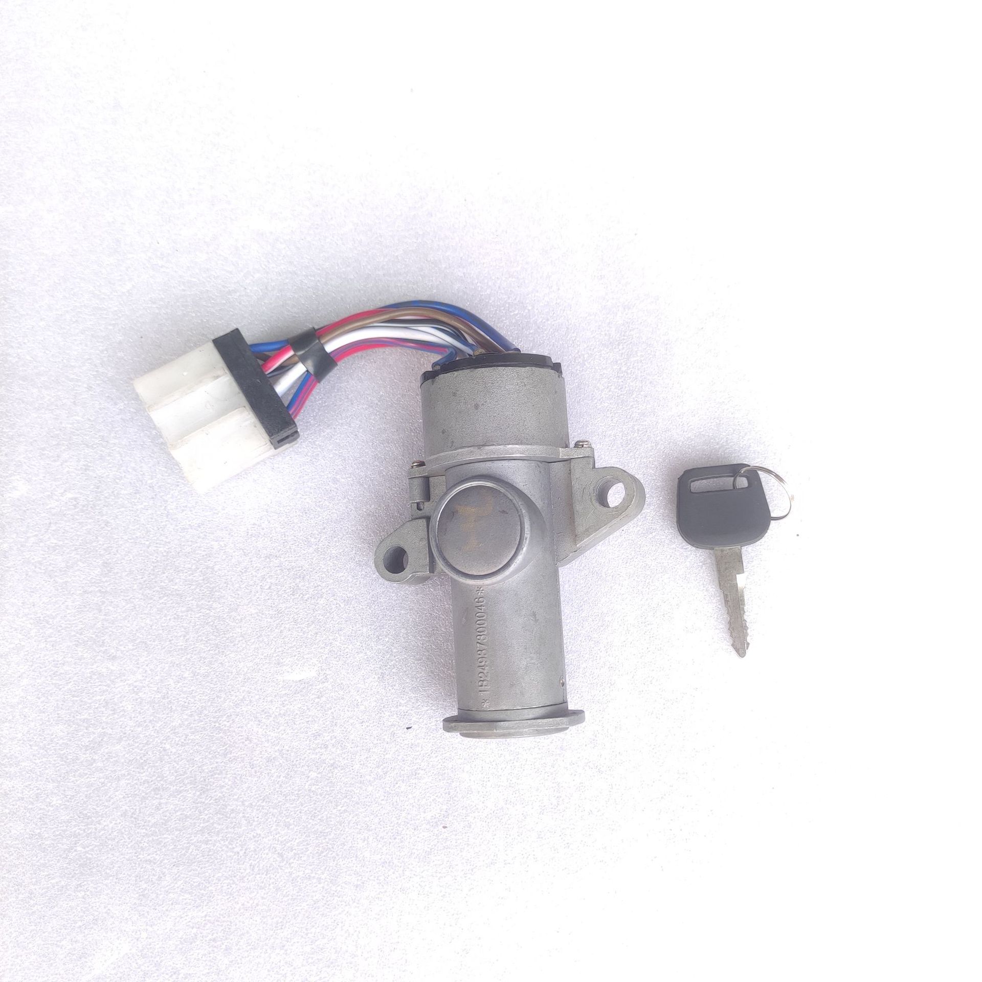 apply Isuzu Pump Ignition switch key Mixer 1-79138201-2 ISUZU Auto Parts