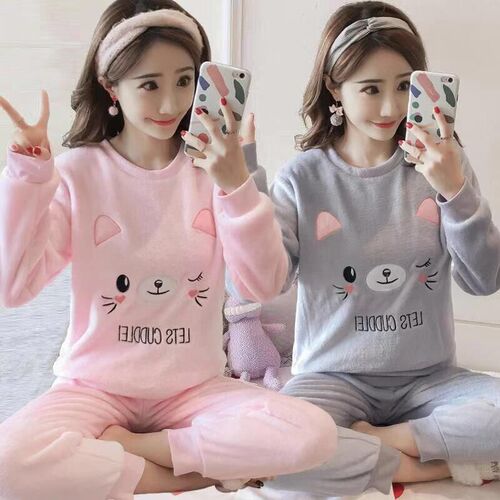 Ladies' Fall and Winter Thick Warm Fleece Pajamas with Long Sleeves, Coral Velvet Women's Homecoming Set