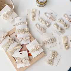 Korean influencer-style pearl hair clip, Mori-inspired top clip, Korean-style hairpin, Instagram-worthy clip, headwear accessory, bob-cut side clip, barrette