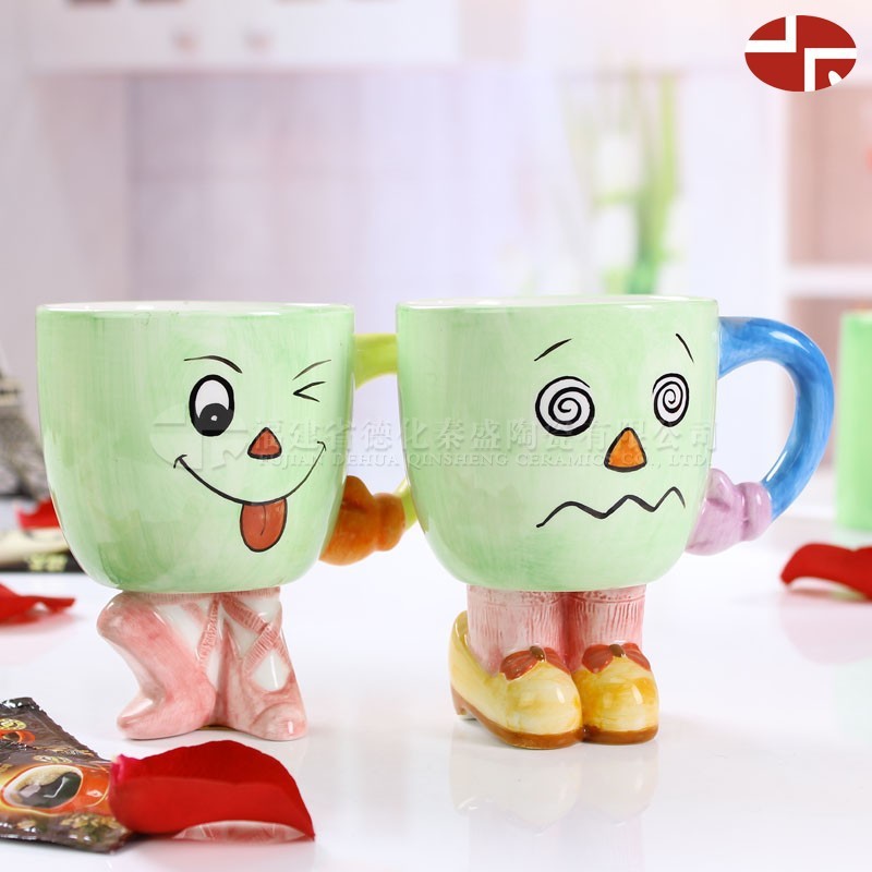 Tazas de cerámica de exportación pareja de estudiantes tazas de emoticon extrañas tazas de agua nubes blancas tazas de cerámica se pueden imprimir logotipos