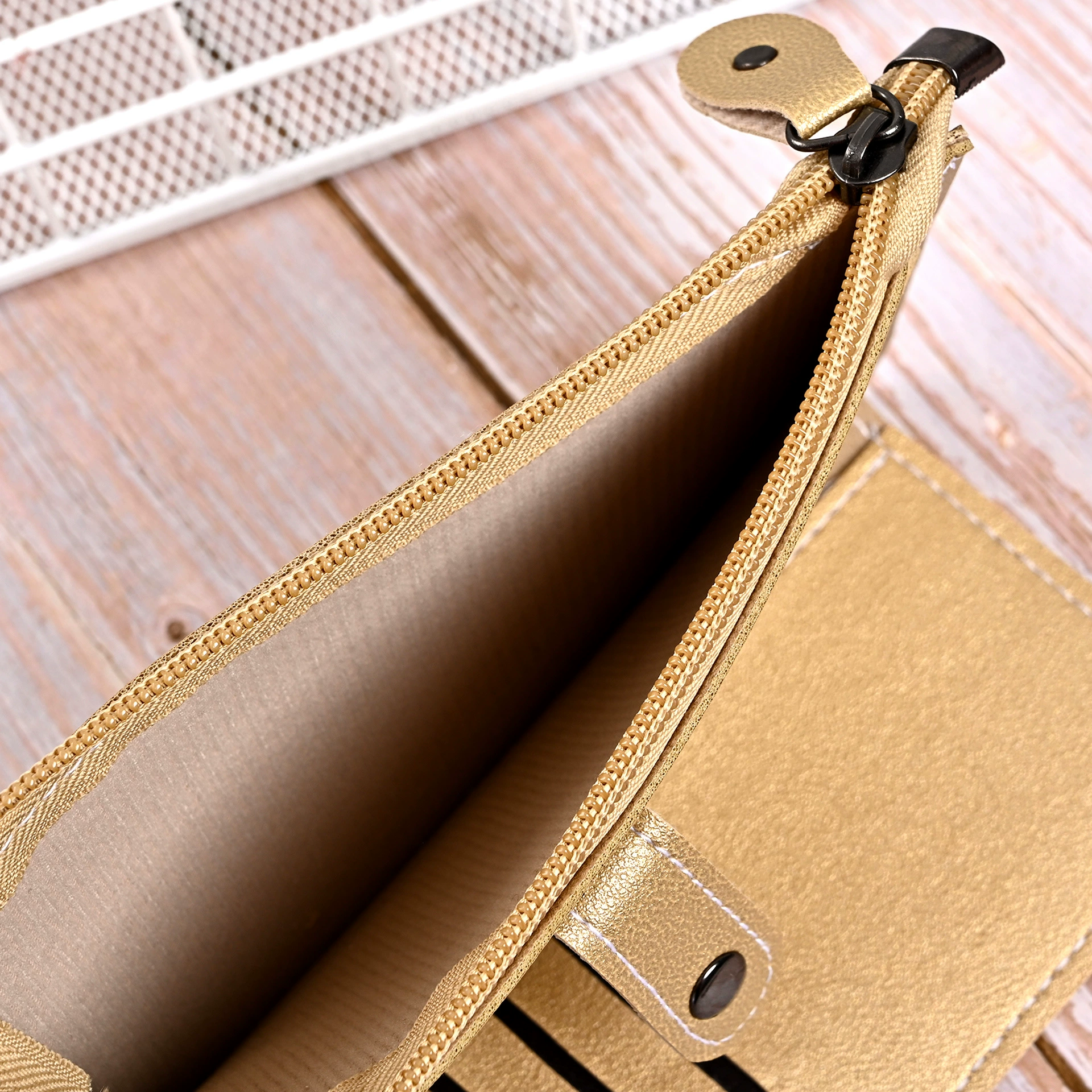 Длинный вместительный универсальный бумажник