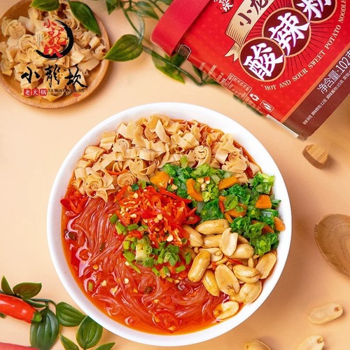 Little Dragon Kan Sour and Spicy Glass Noodles Bucket with Chongqing Sweet Potato Noodles, Golden Soup Beef, Spicy Convenient Instant Meal, Whole Box Retail and Wholesale