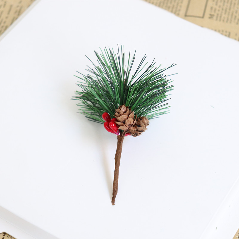 Christmas Decoration Pine Needles Mini Christmas Tree Accessories Gift Box Decoration Artificial Flowers Series Green Plants Desktop Decorations