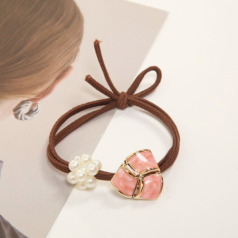 Estilo coreano perla cuerda de pelo Corea del Sur Dongdaemun accesorios para el pelo alta banda de goma elástica Chanel estilo pelo banda ponytail pelo cuerda femenina al por mayor