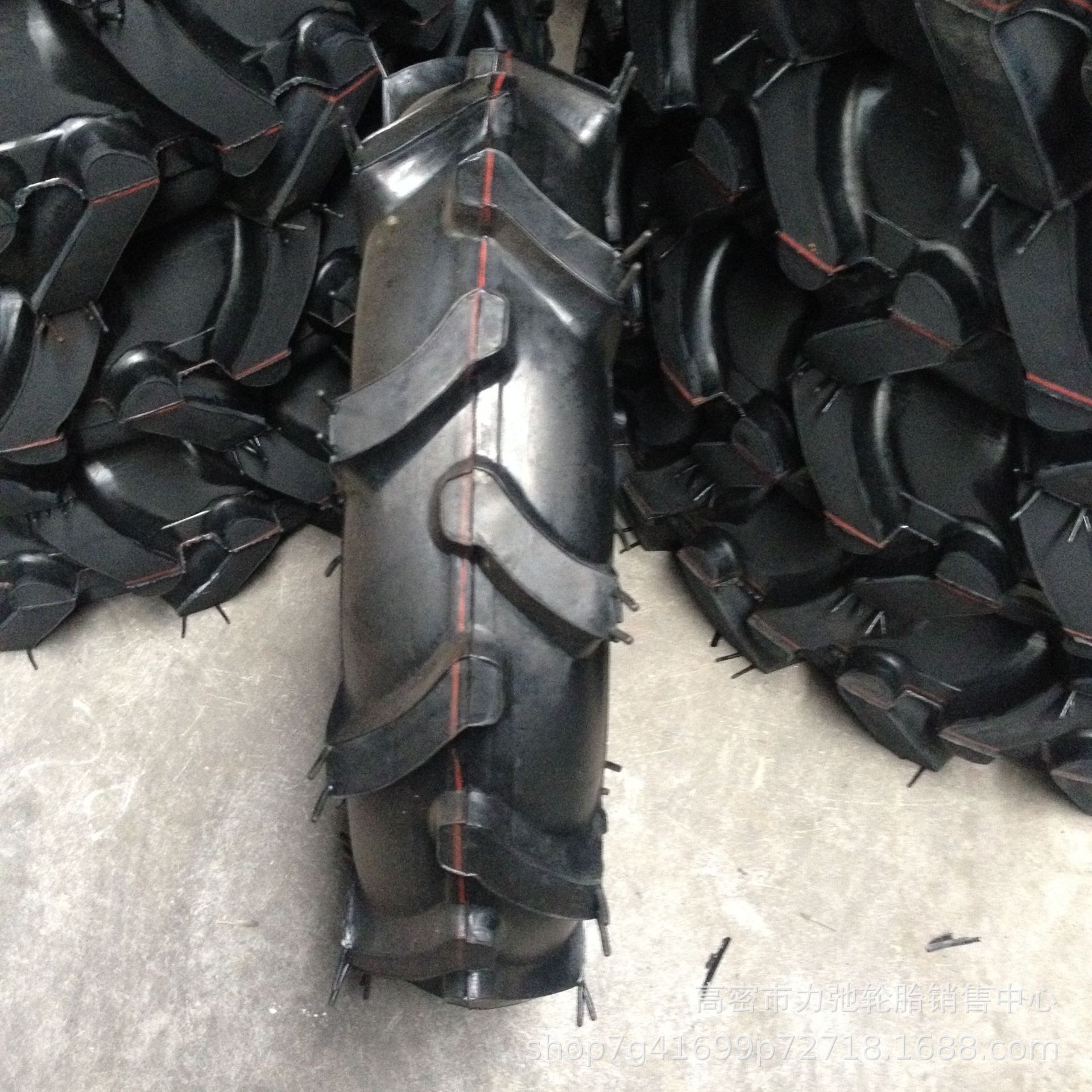 400-8拖拉机胎批发人字花纹手推车轮胎花纹加深防扎抗压现货400-8