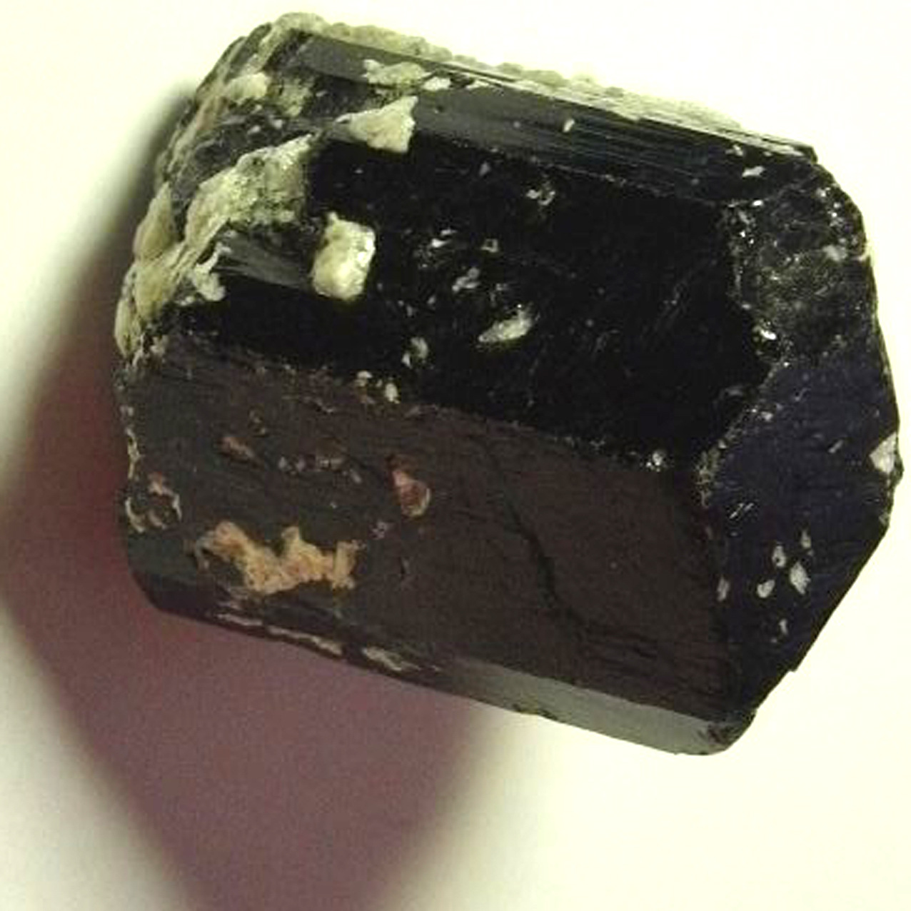 厂家供应优质电气石 高纯度电气石  黑色大块电气石