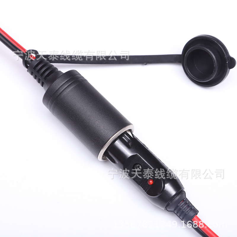 厂家供应车载电源线两芯点烟器连接线5A点烟器母座带盖子插头