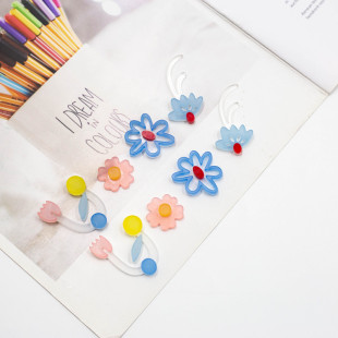 Innovative design blue flower small fresh acrylic asymmetric earrings Accessories Wholesale