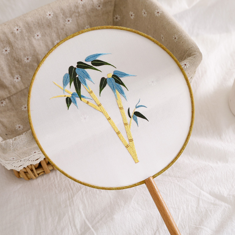 Ventilador de bordado DIY antiguo ventilador hecho a mano de loto Suzhou bordado adulto principiante paquete de material