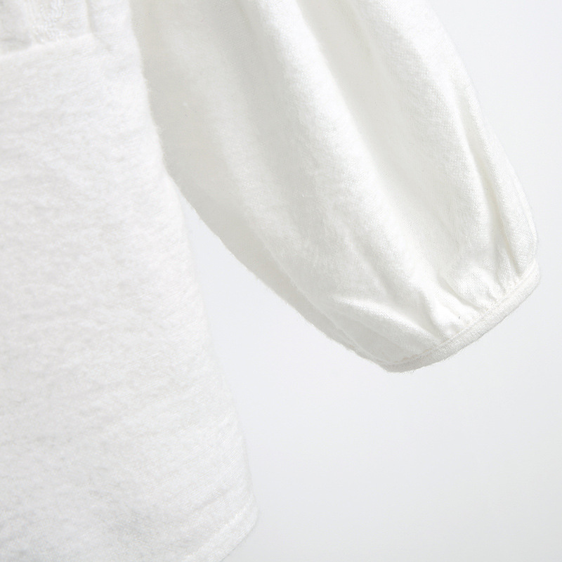Camiseta blanca de manga larga para niños, top de cuello redondo de color liso para niñas de otoño, ropa de bebé, venta al por mayor de prendas de una pieza para bebés y niños pequeños
