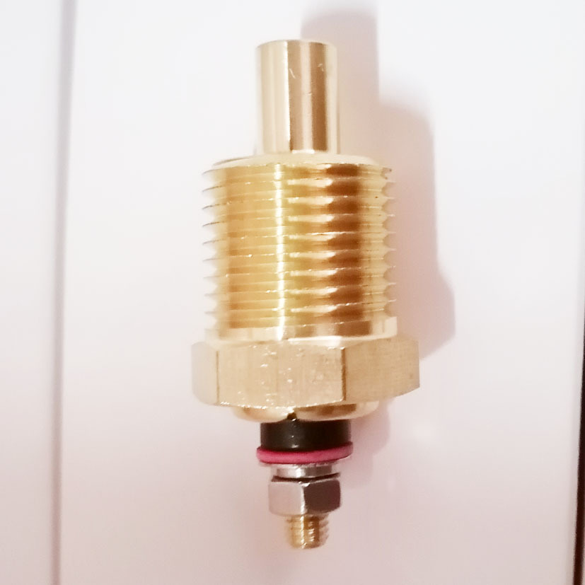 ���ÿ���˹NT855������ˮ�¸�Ӧ��3015238�칤�ھ��ˮ�¶ȴ�����