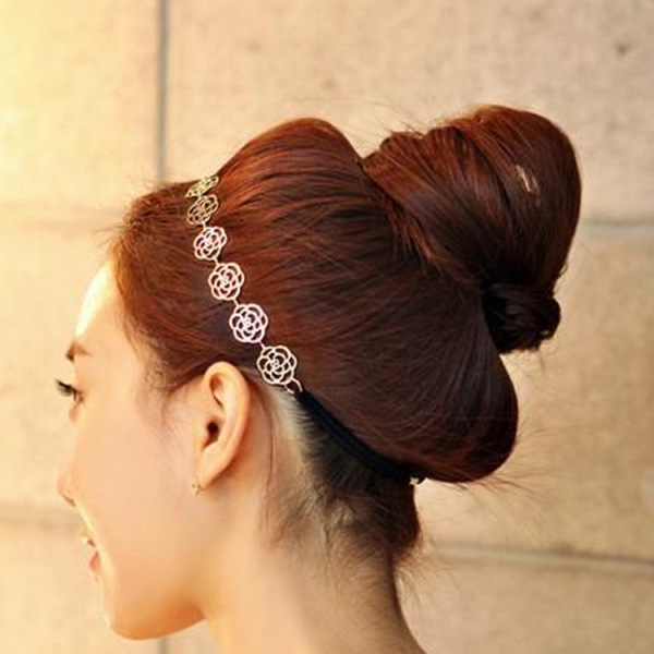 Fashionable elegant hair accessory