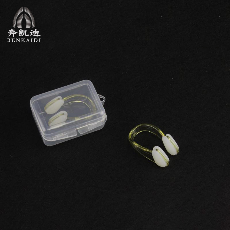 水泳補助鼻挟みシリカゲル滑り止め顆粒挟み鼻器成人児童水泳むせ防止鼻詰まり現物卸売り