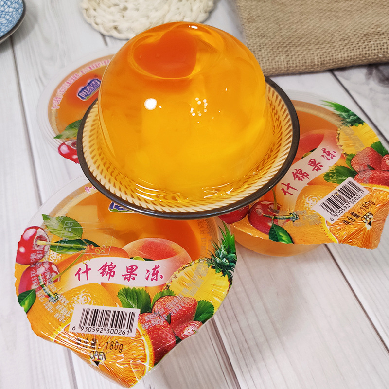 Spring Snow Large Cup Assorted Fruit Jelly 180g Grass Jelly with Refreshing Grains Sips and Sips Jelly Fruit Salad Pomelo and Passion Fruit Juice