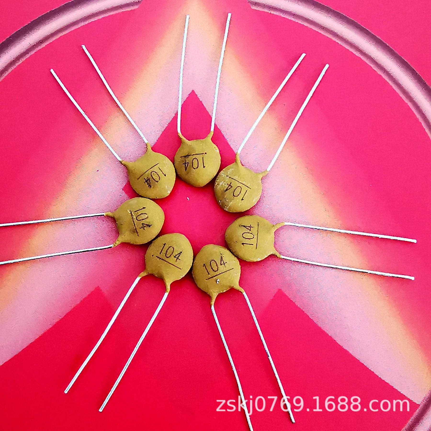 厂家直销瓷介电容 47P 101K 100PF 50V P5.08