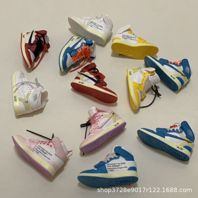 Cross-border trade OW x AJ1 keychain trend joint Jordan 3D three-dimensional sneakers model pendant acrylic