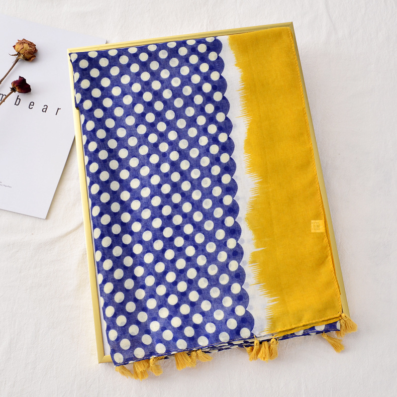 Nueva primavera y verano fino hilo de seda impreso borla bufanda artística pequeño color claro a juego grande y pequeño punto protector solar chal