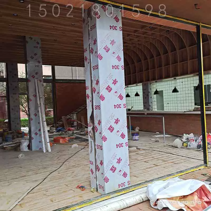 Фабрика Нержавеющая сталь Декоративная полоса Гибка Сварочная установка Нержавеющая сталь Колонна специальной формы Установка линии украшения края