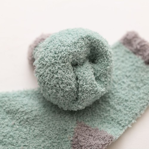 Socks women's coral velvet winter towel home thickened sleeping snow floor socks mid-calf socks half velvet socks wholesale