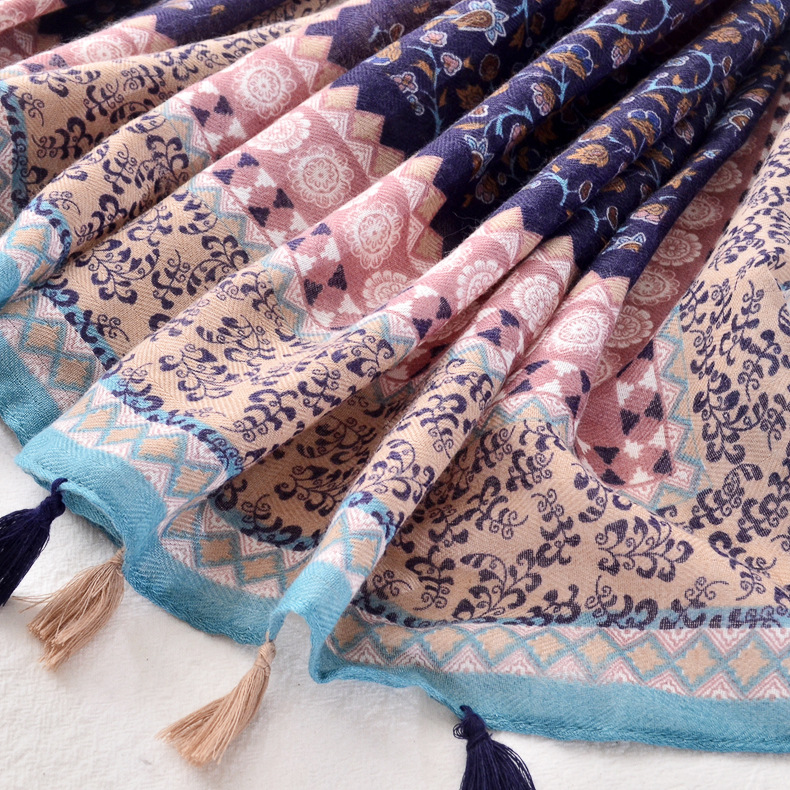 Nueva primavera y verano estilo bohemio chal pequeña bufanda floral bufanda de seda Yunnan Lijiang viajes algodón y lino bufanda impresa