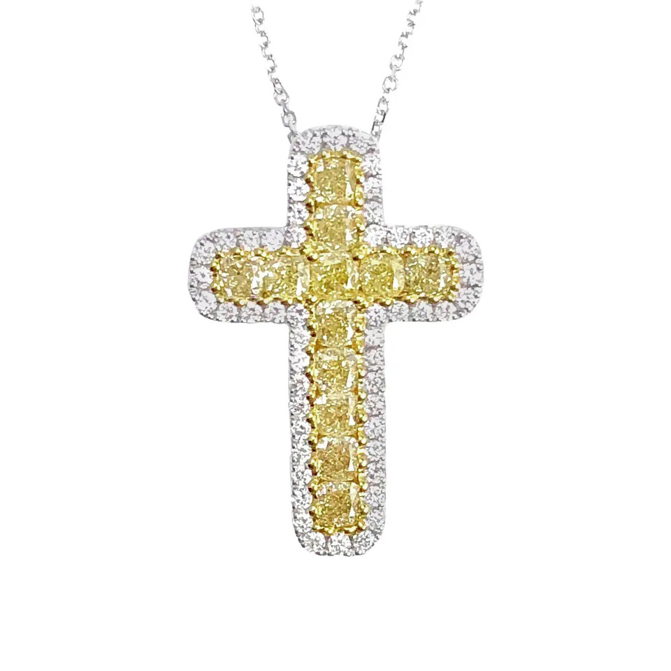 Fashionable copper necklace with zircon