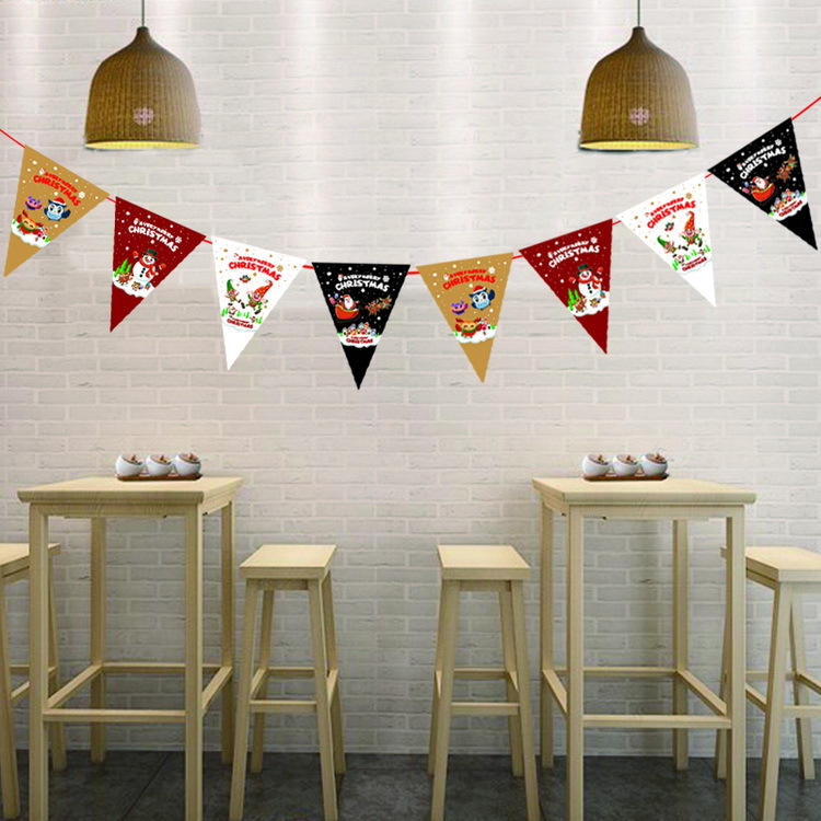 Fábrica al por mayor Navidad papel triángulo tirar bandera vacaciones bandera fiesta decoración empavesado letra tire bandera en stock
