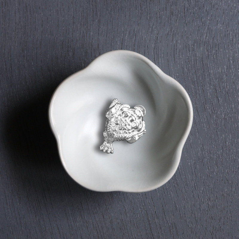 루야오 매화 황금 두꺼비