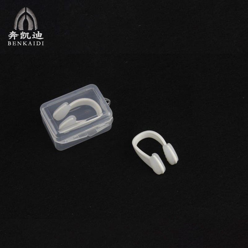 水泳補助鼻挟みシリカゲル滑り止め顆粒挟み鼻器成人児童水泳むせ防止鼻詰まり現物卸売り