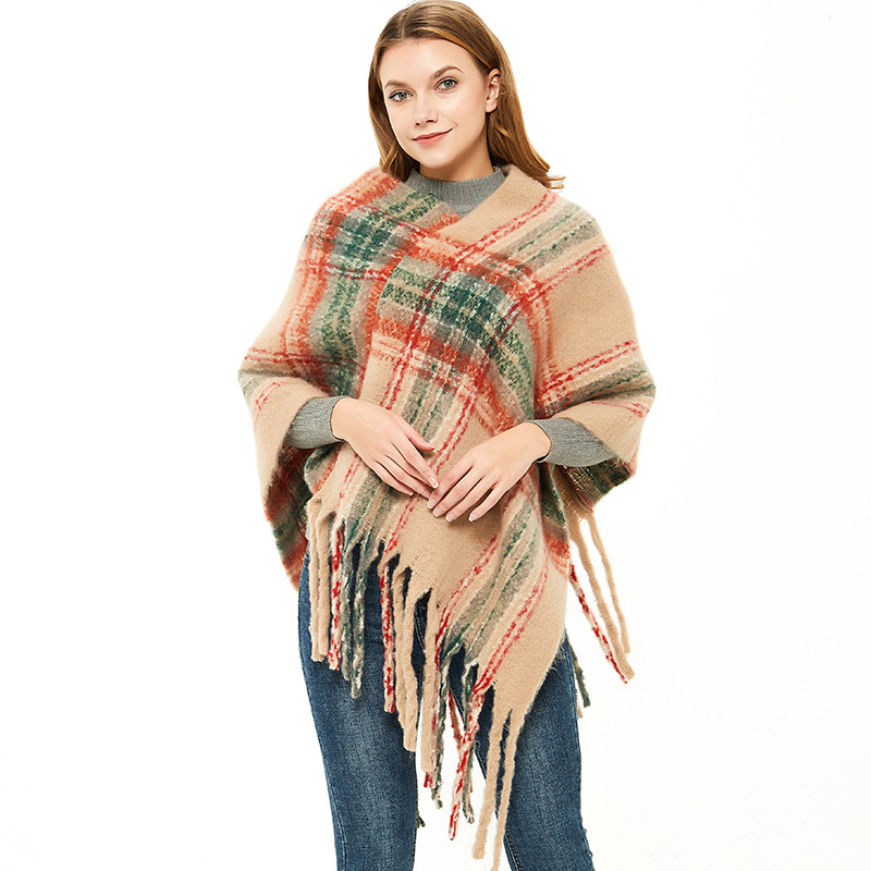 Unisex Thickened cape for women with fine check and coarse fringe pullover_voghion.com
