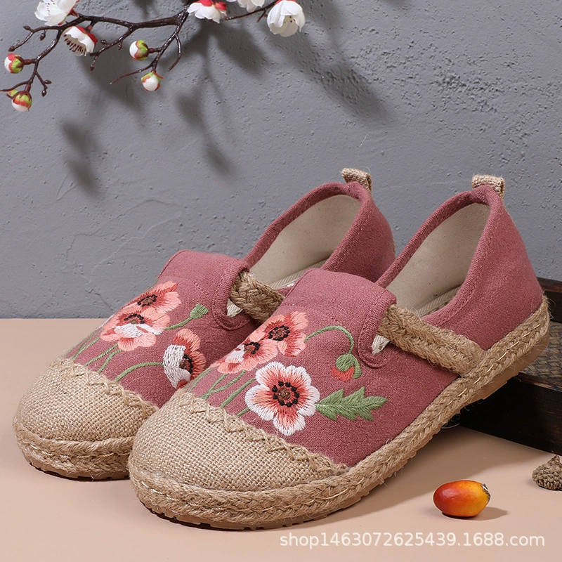 Осенняя вышитая обувь женская в этническом стиле с круглым носком ретро Обувь ханьфу Рыбацкая обувь старая Пекинская Тканевая обувь в живописном месте оптовая производительность