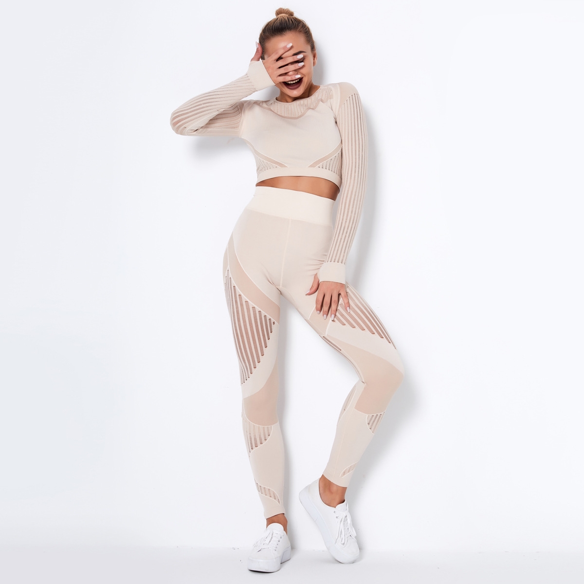 ¡En stock! Europeo y americano sin costuras hueco-fuera de absorción de humedad de yoga traje de manga larga ropa de yoga deportes fitness correr pantalones de yoga para mujeres
