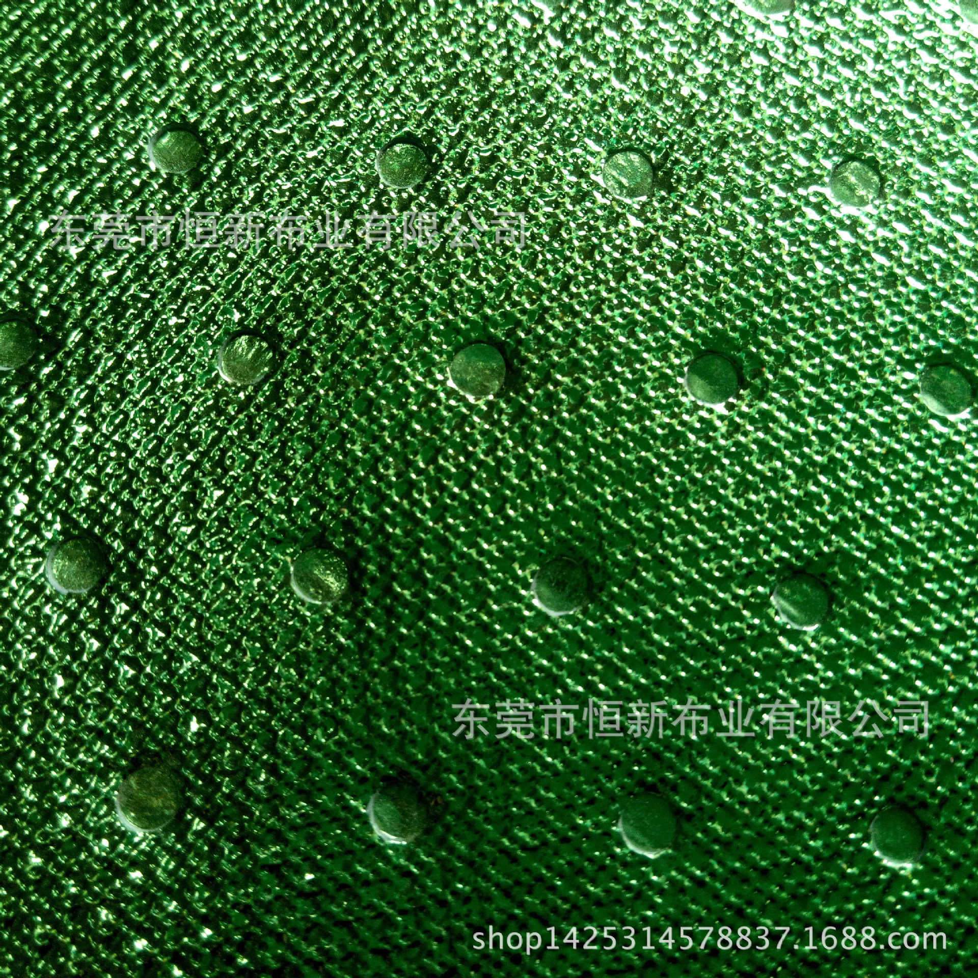 工厂直售纺粘无纺布镀铝膜彩色银膜超声波压棉压花材料可保温防水