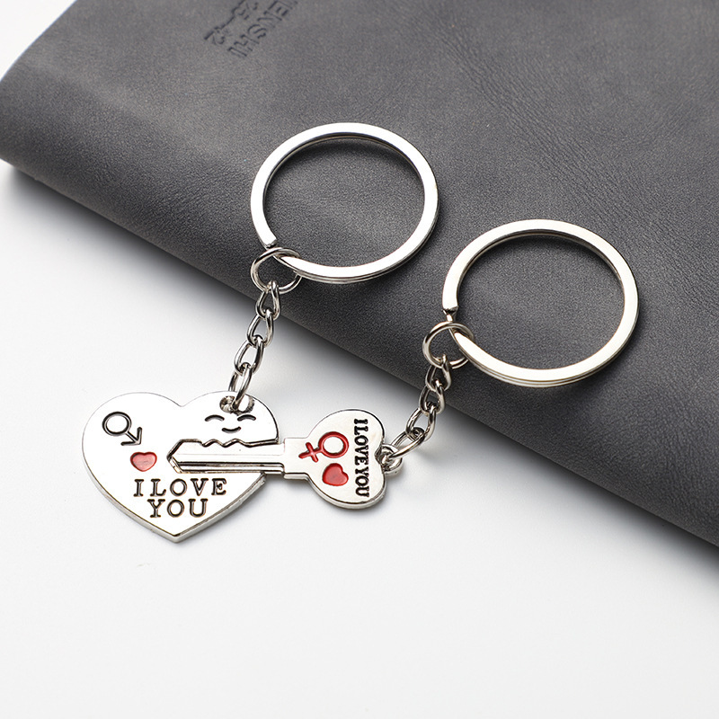 Creative Qixi couple keychain small gift pendant factory direct sales