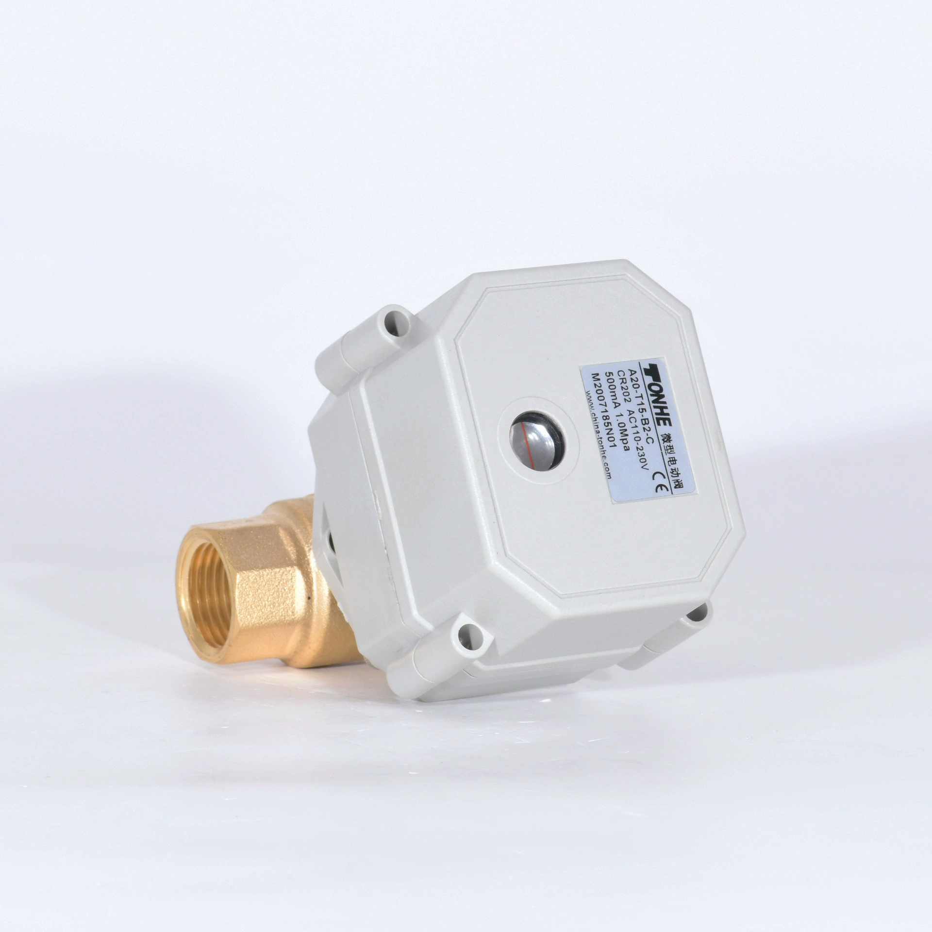 Миниатюрный шаровой кран полного диаметра с латунным двусторонним электрическим клапаном 1/2 дюйма со сбросом отключения питания DN15 может заменить электромагнитный клапан