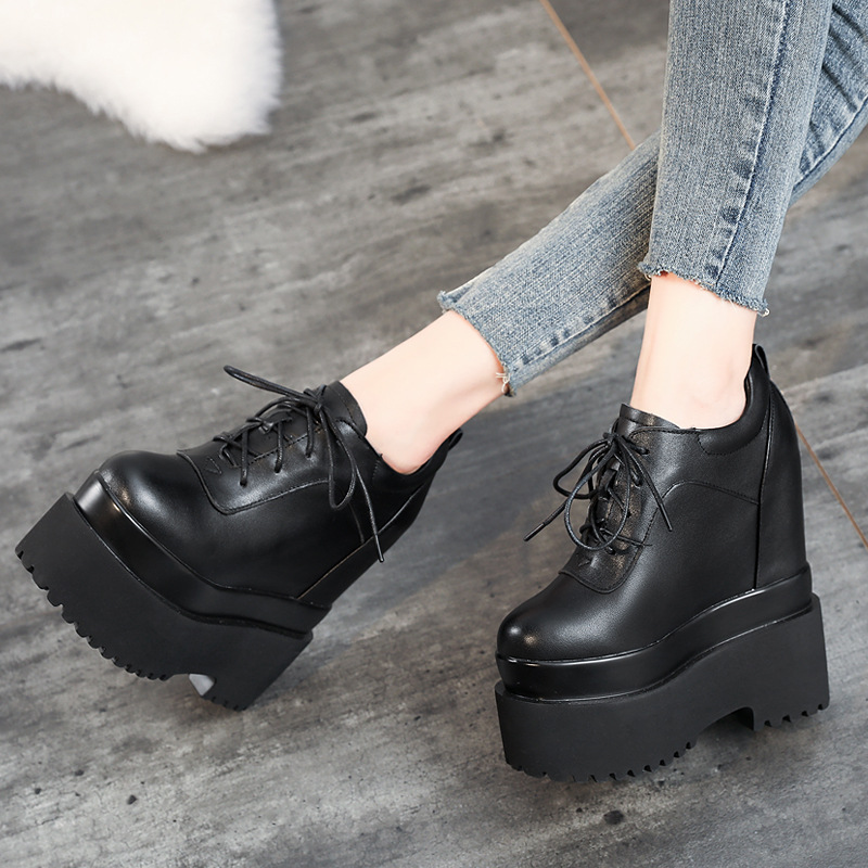 Giày sneaker nữ đế xuồng platform cao gót 16 cm dây buộc — màu đen