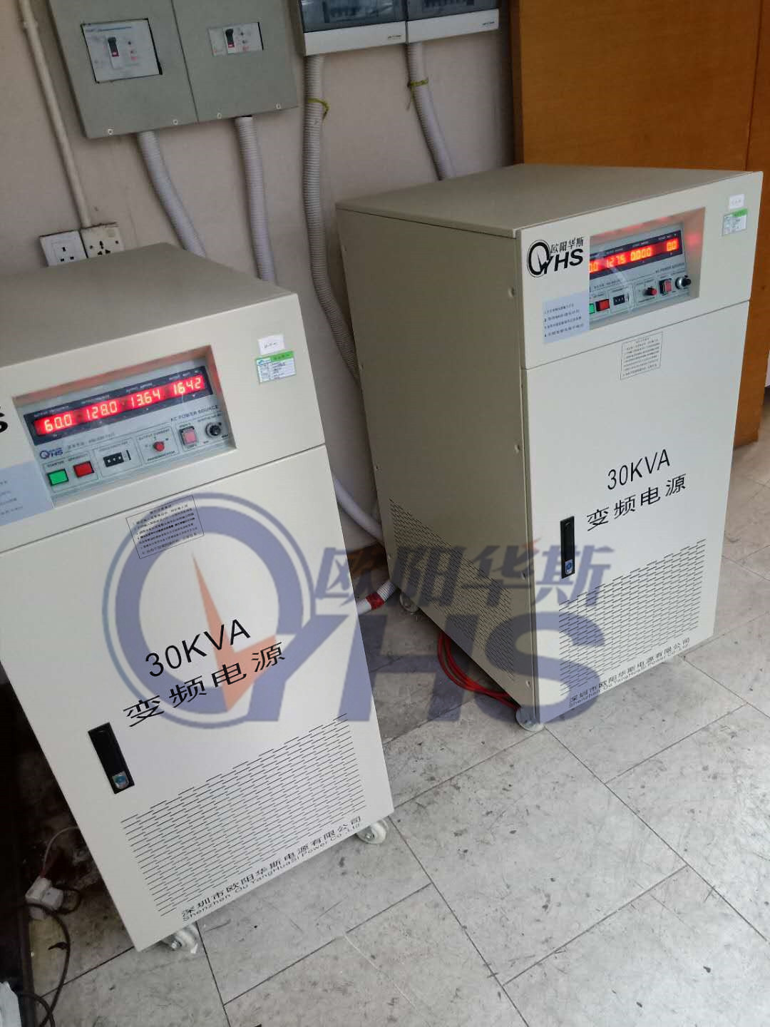 ����30KVA��Ƶ��Դ�ڿͻ��ֳ����Խ����У����Գ��ڲ�Ʒ60HZ