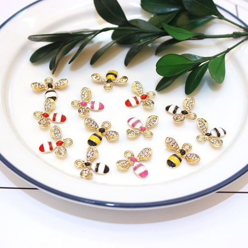 diy jewelry accessories K gold alloy small pendant wing dot diamond bee earrings pendant pendant wholesale