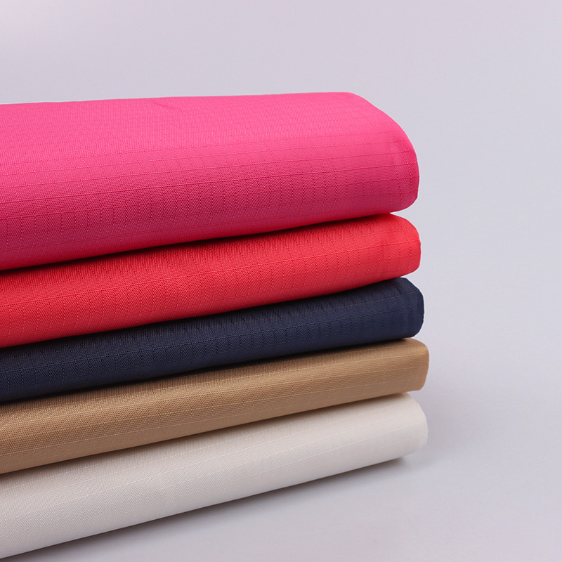 厂家现货150D涤纶0.4cm格子牛津布防水涂层化妆包购物袋汽车篷布