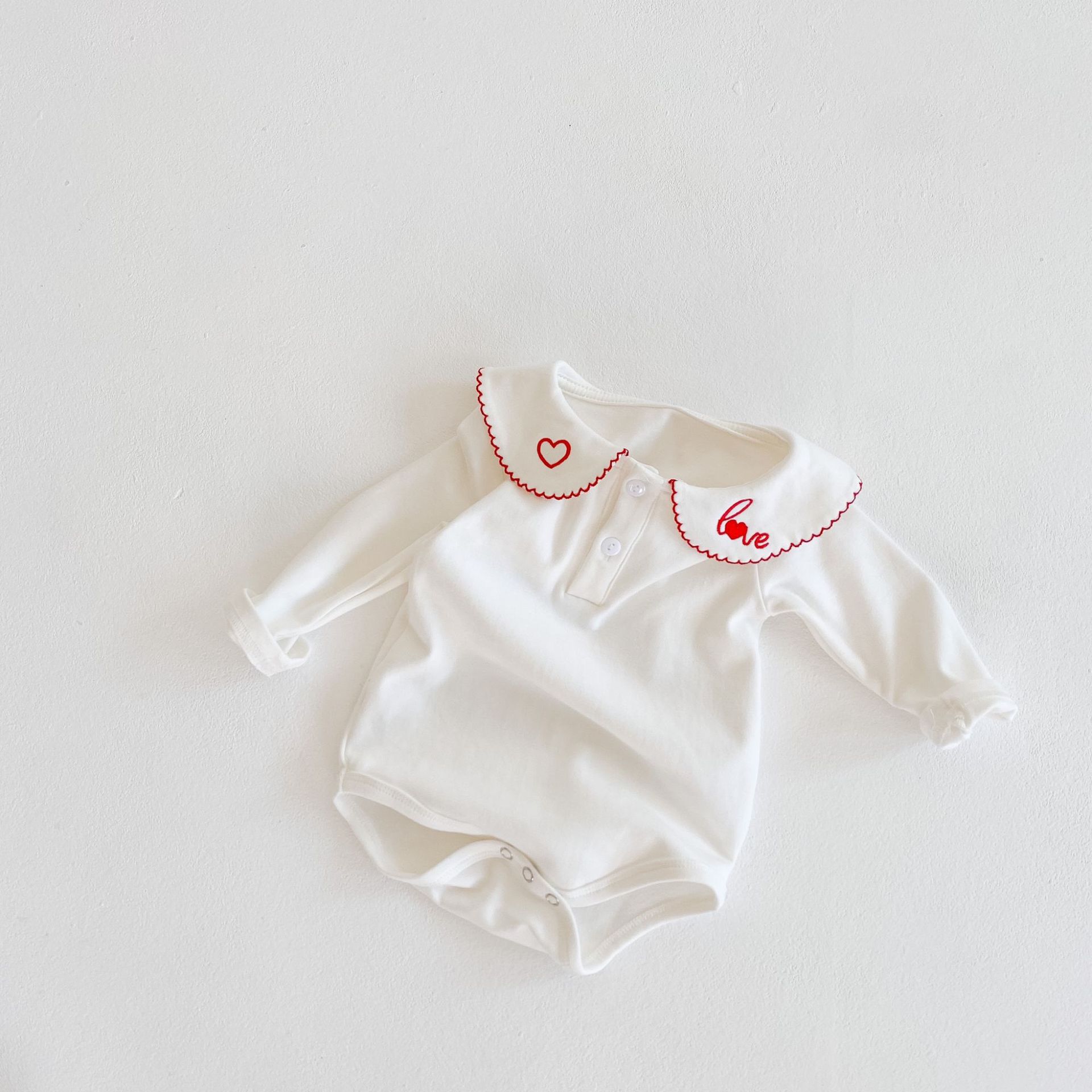 Abbigliamento primavera autunno 2024 per bambine e neonati: colletto ricamato con lettera d'amore, vestiti a sacco, vestiti lunghi in cotone per neonati_voghion.com