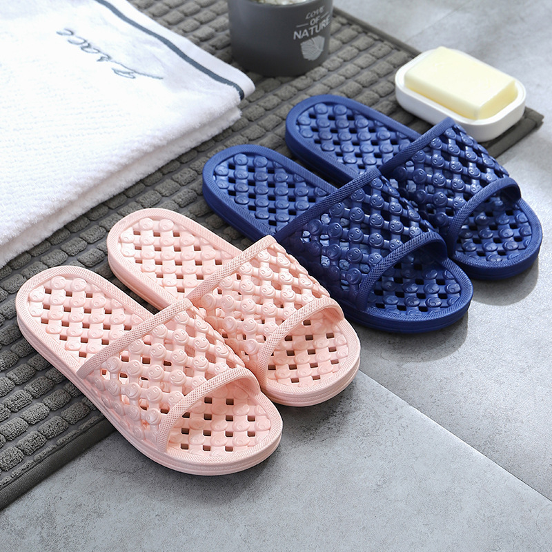 New Smiley Home Slippers Men's Indoor Household Bathroom Hotel Hotel Flat Bottom Lovers Leaky Slippers for Women