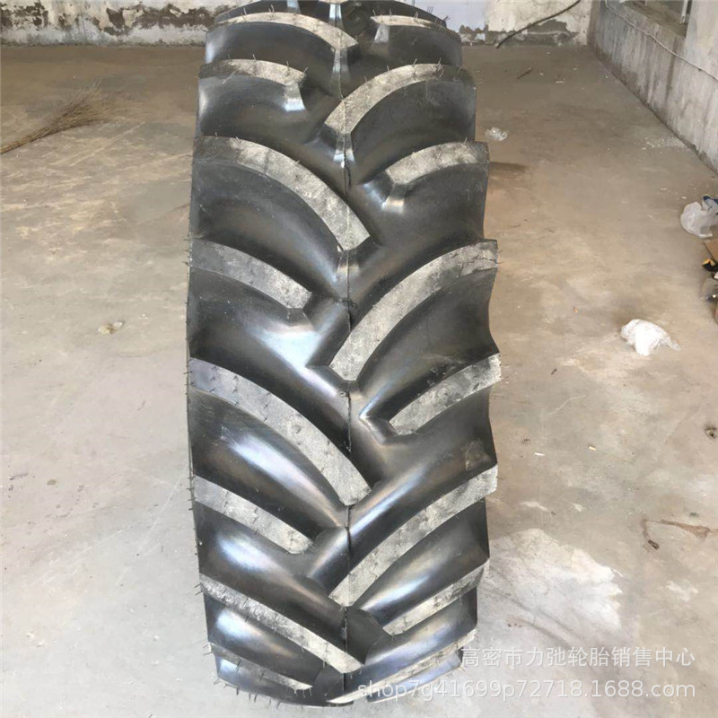 18.4-26农用轮胎人字花纹拖拉机轮胎花纹防扎抗压大量批发18.4-26