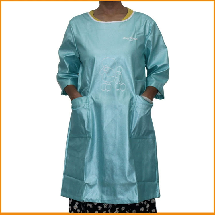 Shenbao Dog Cat Купание Стрижка волос Халат для ухода за волосами свободный размер Помощник в зоомагазине Комбинезон Многоцветный